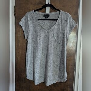 Attention Heather Gray Short Sleeve Tee